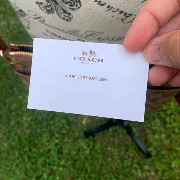 NWOT Coach Crossbody monogrammed purse with adjustable strap - Picture 11 of 14